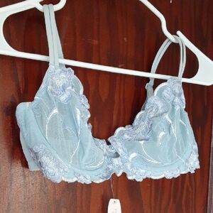 Victoria's Secret Dream Angels Wicked Twinkle Silver Blue Lace Unlined Underwire
